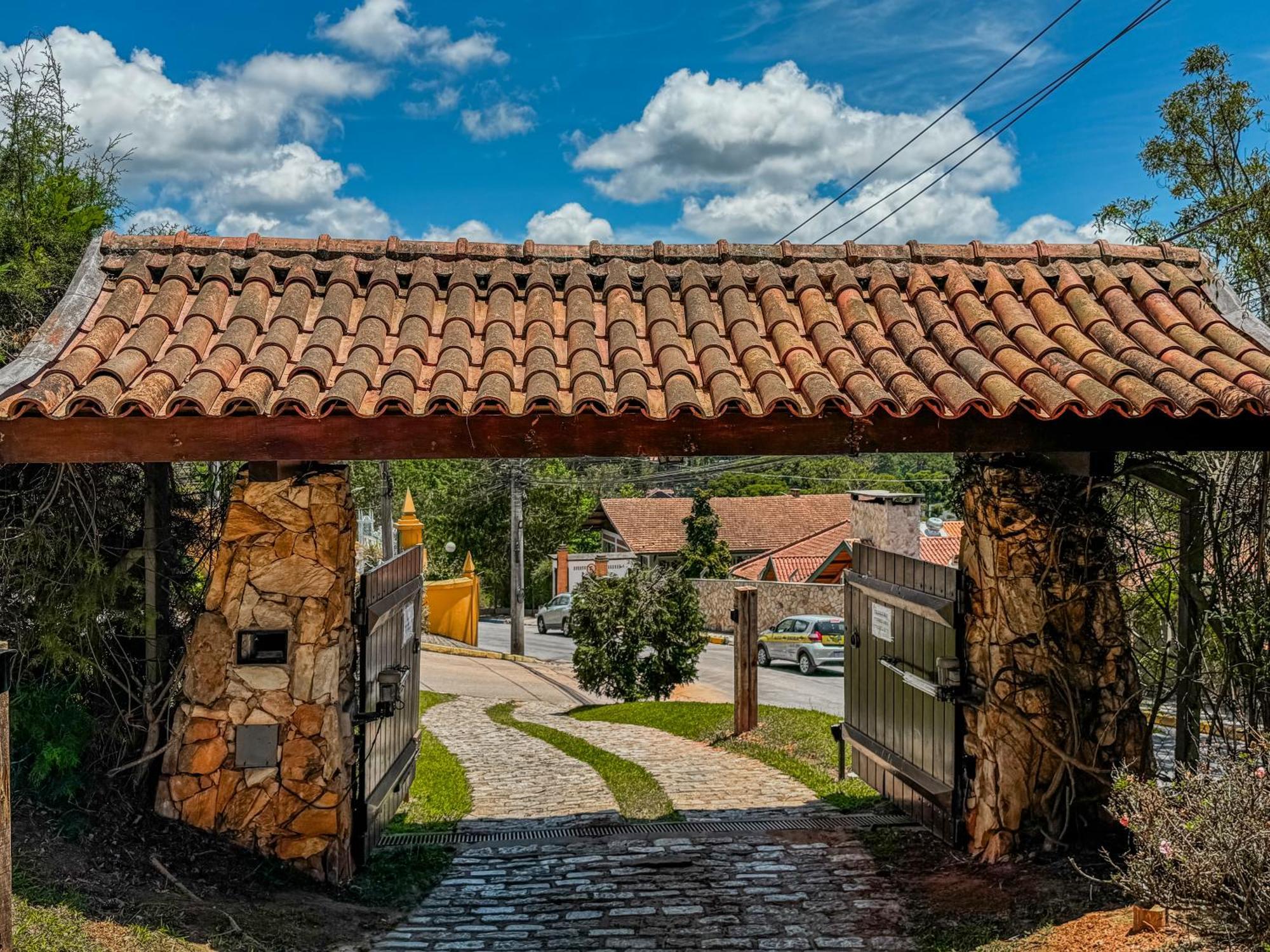 Mansao Nacional Inn Campos do Jordão Exterior photo